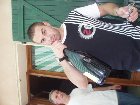 FlOrent & la Bouteille de ViiN 