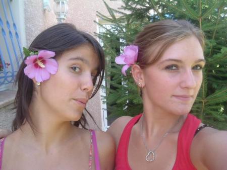 Elles (L) 